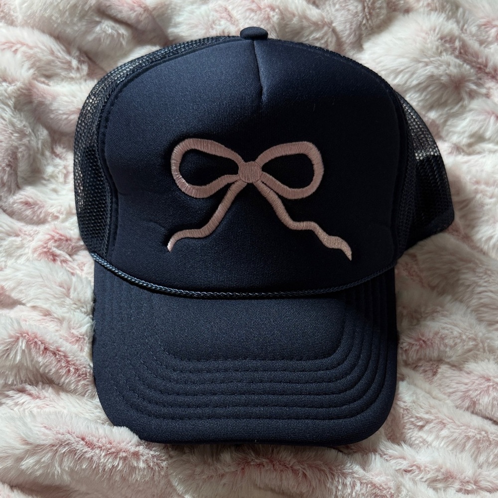 Navy blue trucker hat with bow